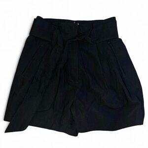 Women's size 2 H&M Black Shorts